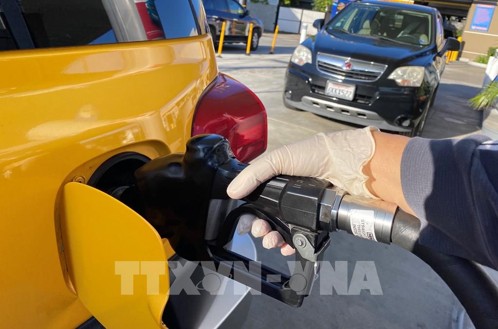 Giá dầu châu Á giảm trong phiên chiều 15/10